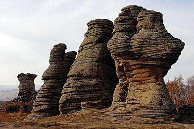 《英雄联盟》2022总决赛宣传片公布 9月30日举行